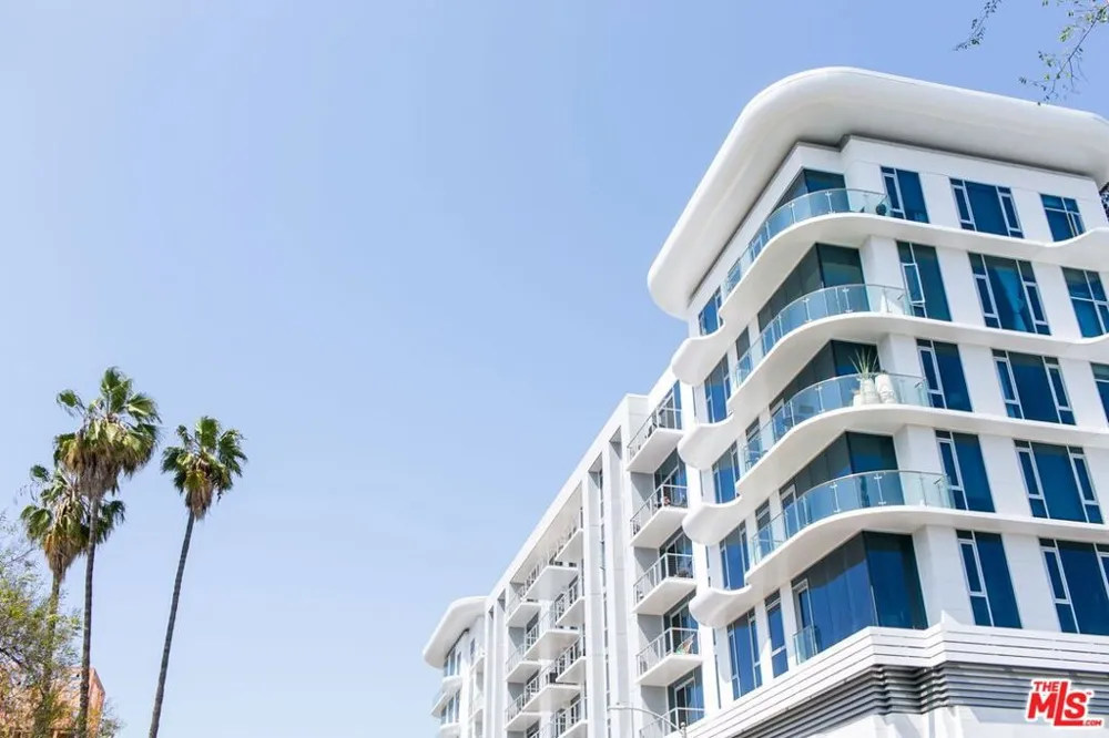 8500 Burton Way #614 Los Angeles, CA 90048