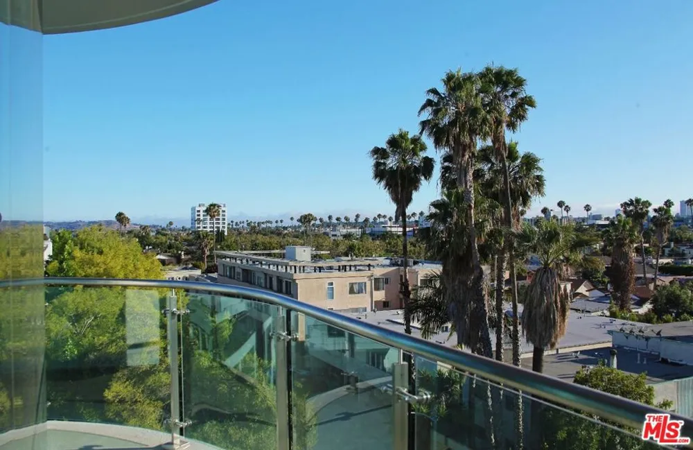 8500 Burton Way #614 Los Angeles, CA 90048