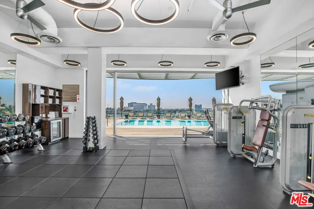 8500 Burton Way #614 Los Angeles, CA 90048