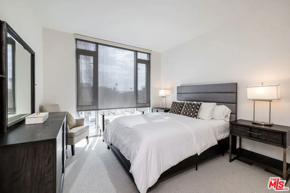 8500 Burton Way #614 Los Angeles, CA 90048