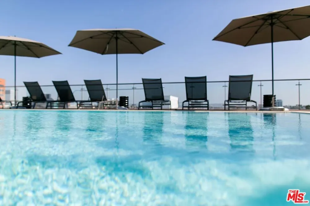 8500 Burton Way #614 Los Angeles, CA 90048