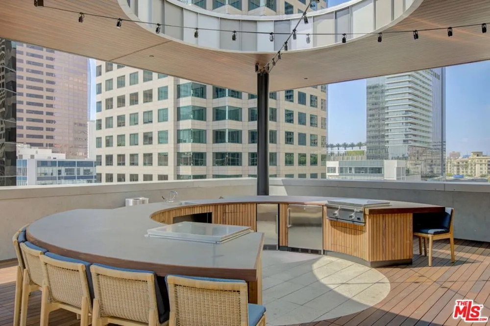 744 S Figueroa Street #3901 Los Angeles, CA 90017
