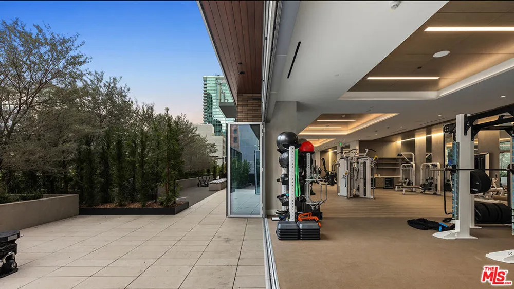 744 S Figueroa Street #3901 Los Angeles, CA 90017