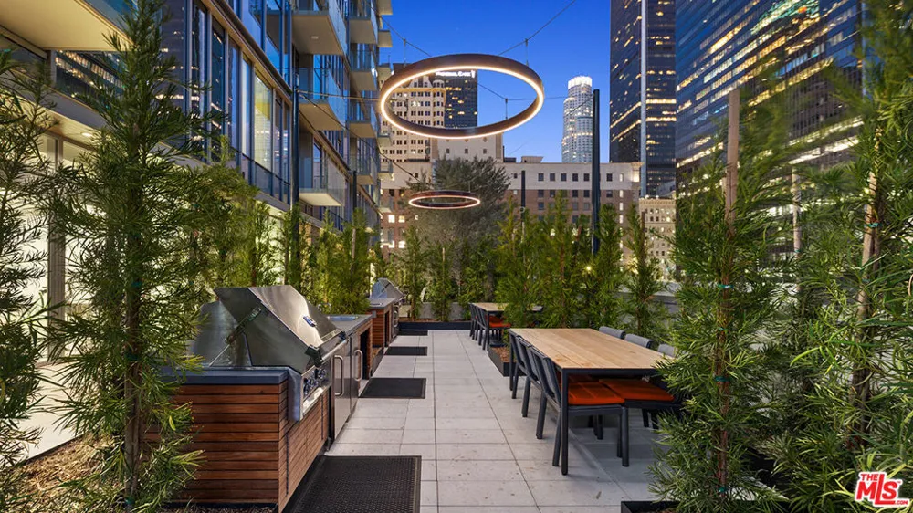744 S Figueroa Street #3901 Los Angeles, CA 90017