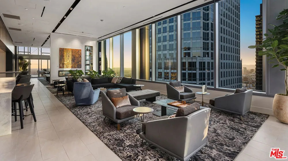 744 S Figueroa Street #3901 Los Angeles, CA 90017