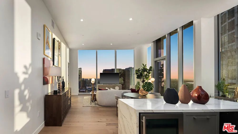 744 S Figueroa Street #3901 Los Angeles, CA 90017