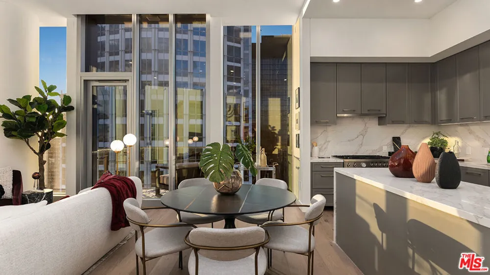 744 S Figueroa Street #3901 Los Angeles, CA 90017
