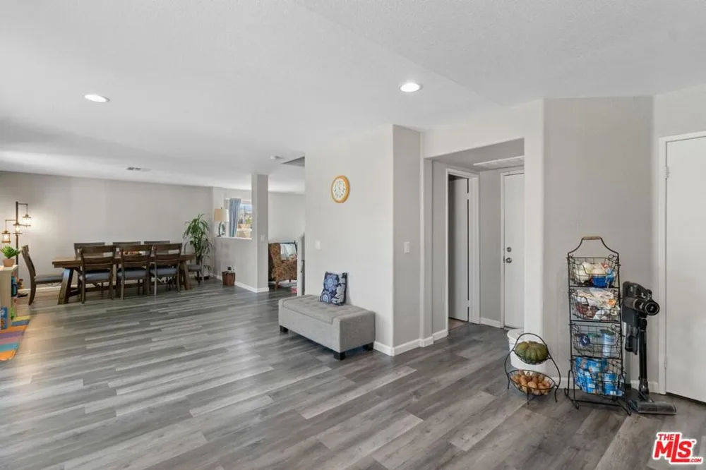 45064 E 18th Street Lancaster, CA 93535