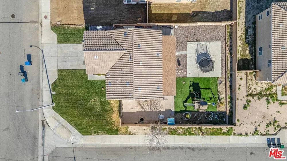 45064 E 18th Street Lancaster, CA 93535