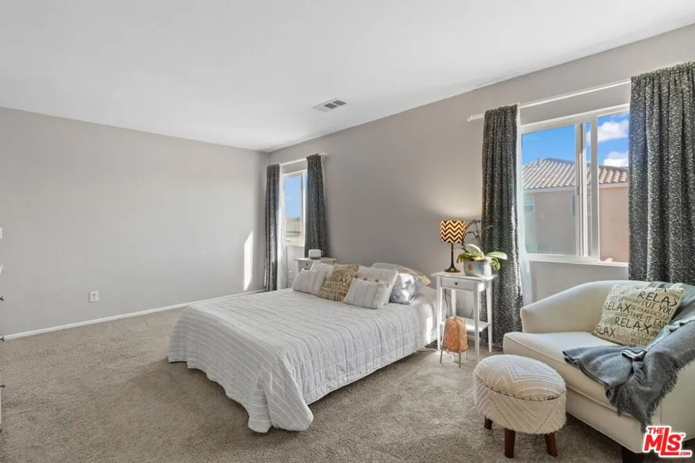 45064 E 18th Street Lancaster, CA 93535