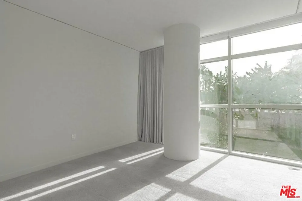 13650 Marina Pointe Drive #404 Marina del Rey, CA 90292
