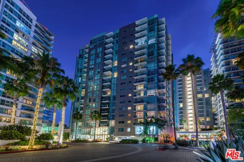 13650 Marina Pointe Drive #404