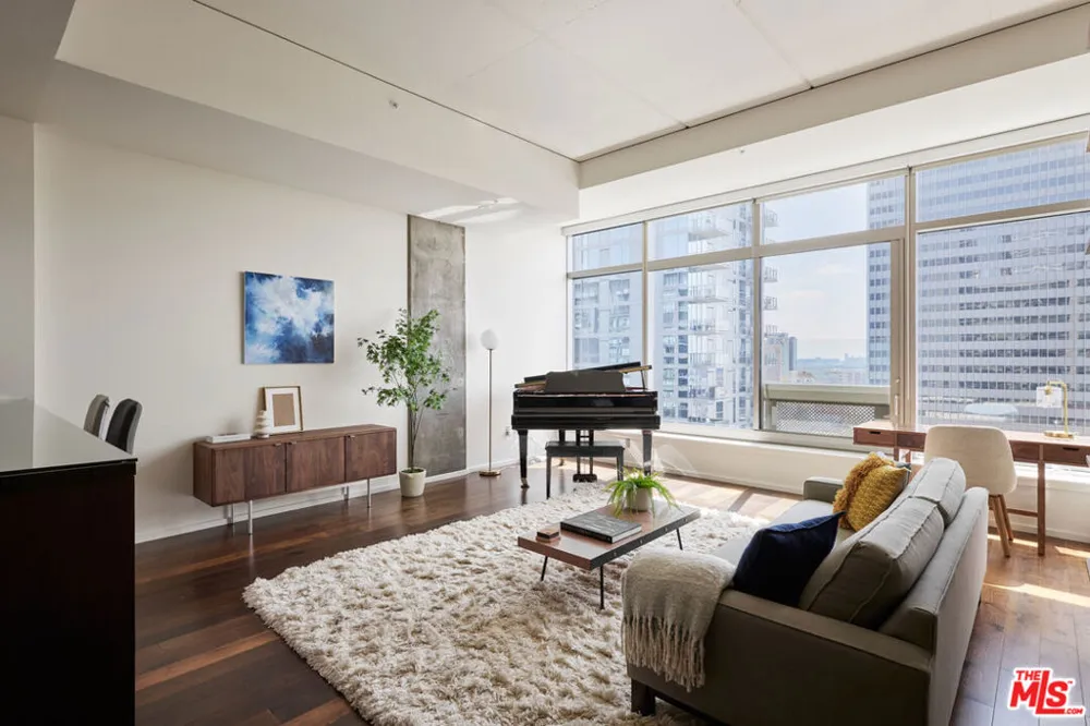 1155 S Grand Avenue #1307 Los Angeles, CA 90015