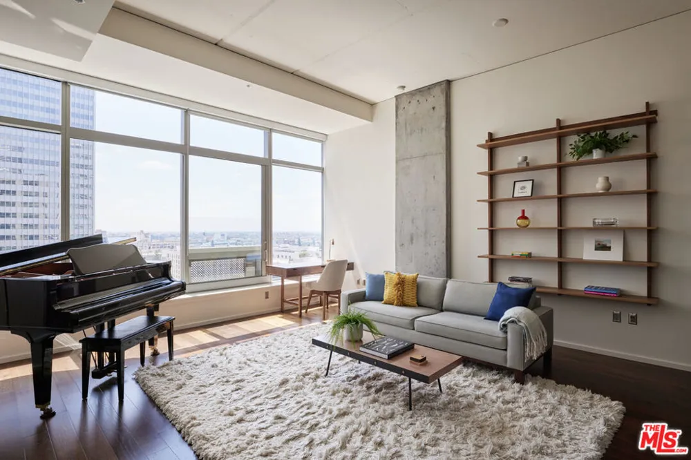 1155 S Grand Avenue #1307 Los Angeles, CA 90015