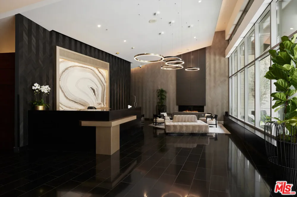 1155 S Grand Avenue #1307 Los Angeles, CA 90015