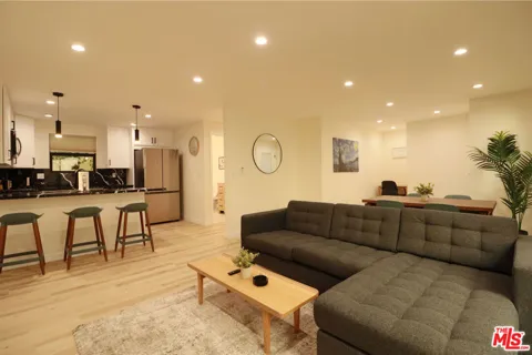 918 San Vicente Boulevard #E