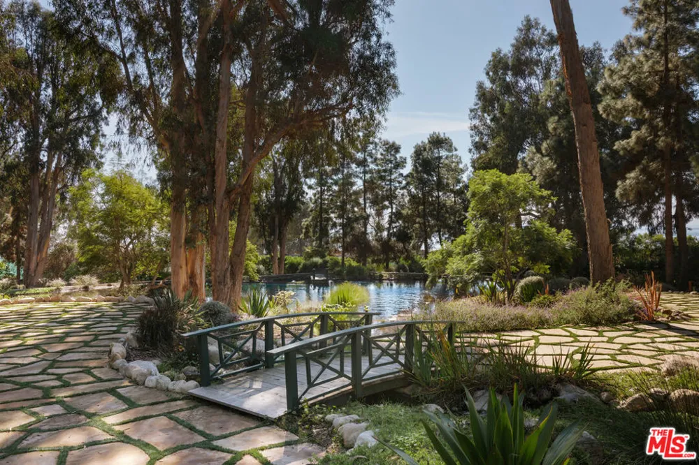 120 Montecito Ranch Lane Summerland, CA 93067