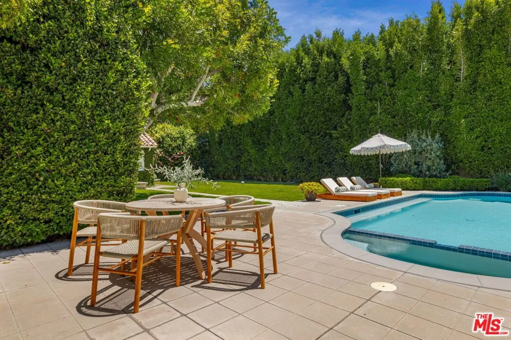 612 Lorraine Boulevard Los Angeles, CA 90005