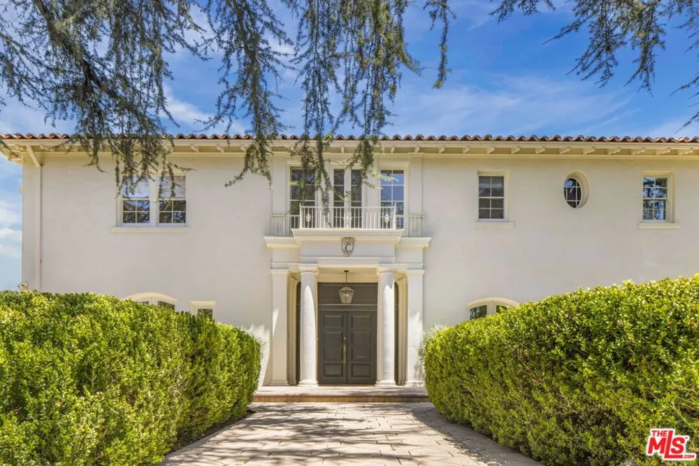 612 Lorraine Boulevard Los Angeles, CA 90005