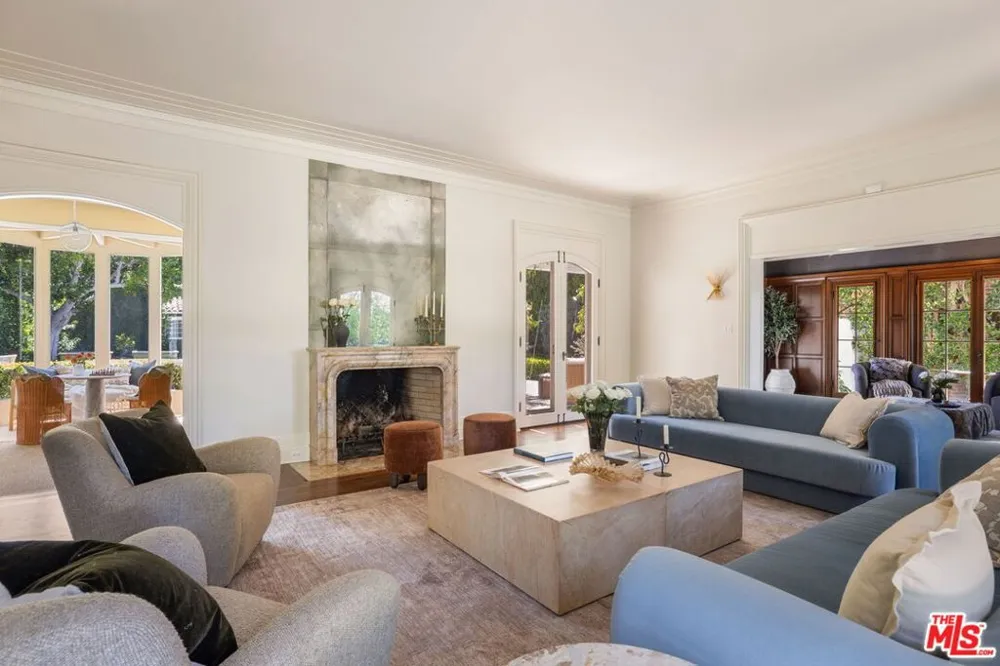 612 Lorraine Boulevard Los Angeles, CA 90005