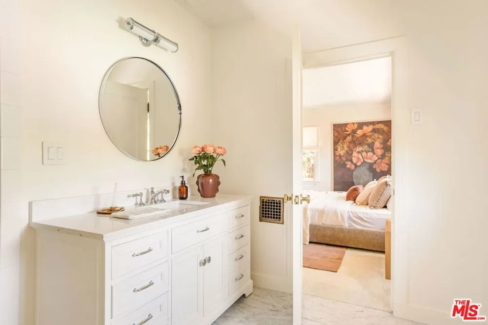 612 Lorraine Boulevard Los Angeles, CA 90005