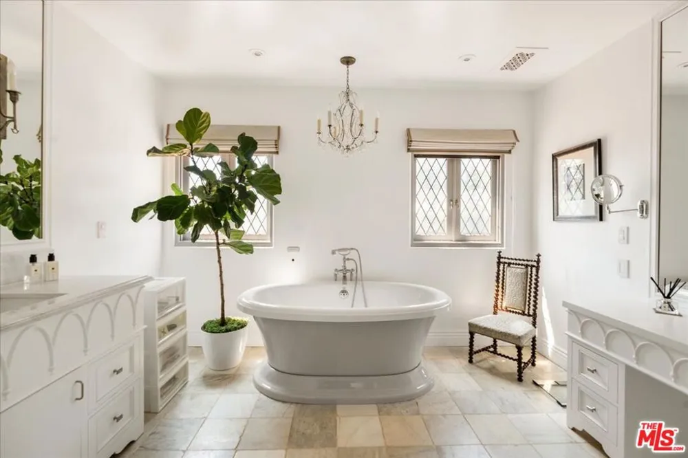 523 Beverly Drive Beverly Hills, CA 90210