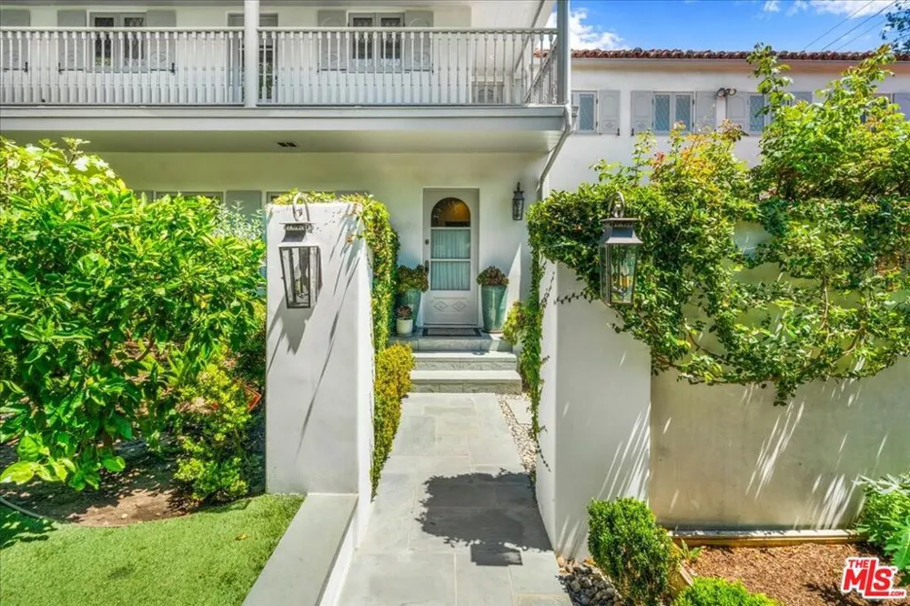 523 Beverly Drive Beverly Hills, CA 90210