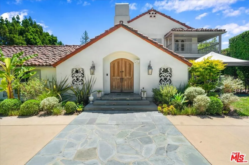 523 Beverly Drive Beverly Hills, CA 90210