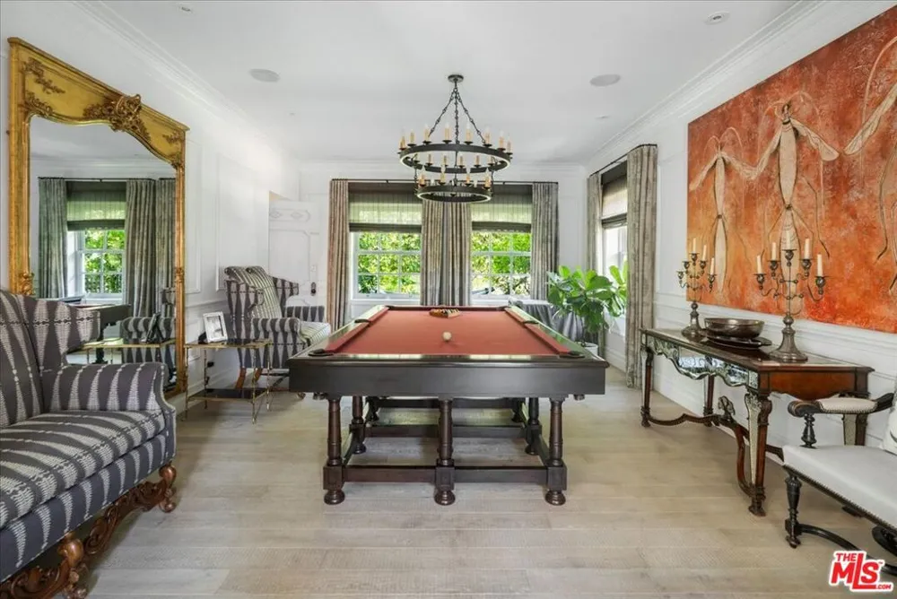 523 Beverly Drive Beverly Hills, CA 90210