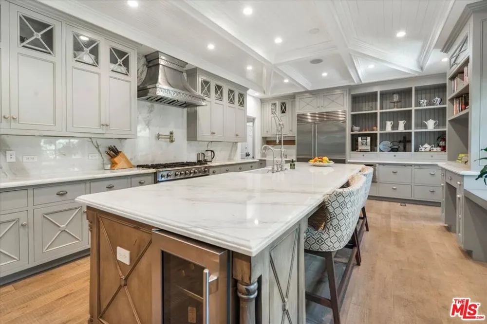 523 Beverly Drive Beverly Hills, CA 90210