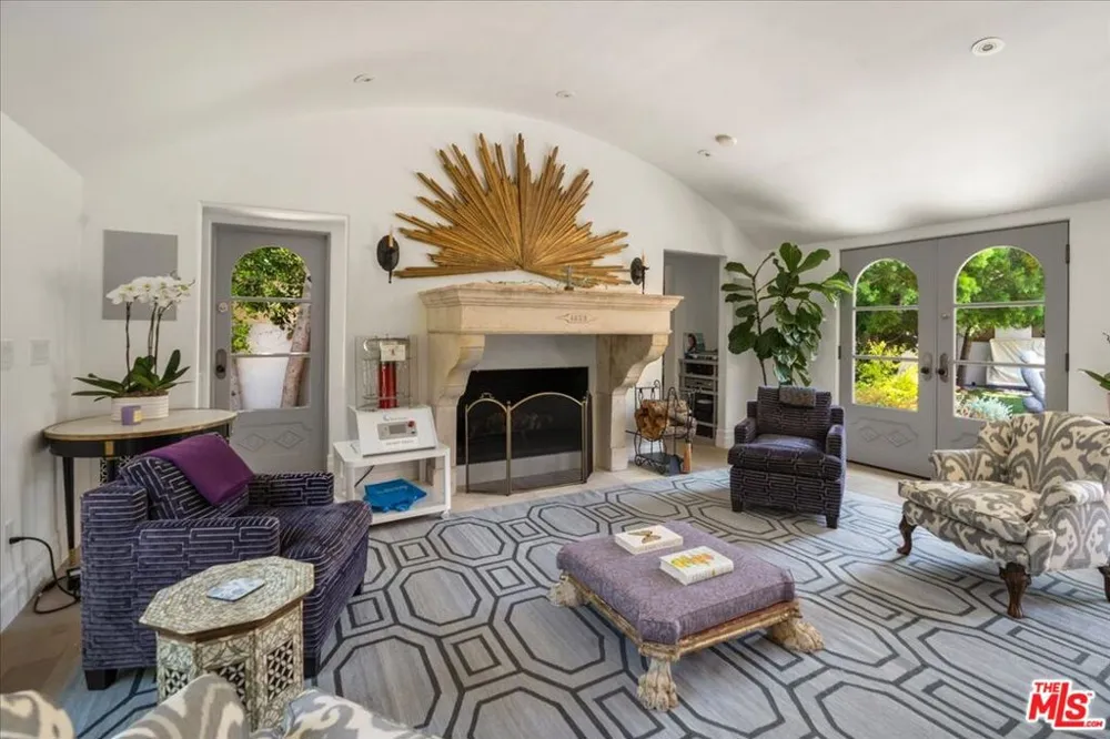 523 Beverly Drive Beverly Hills, CA 90210