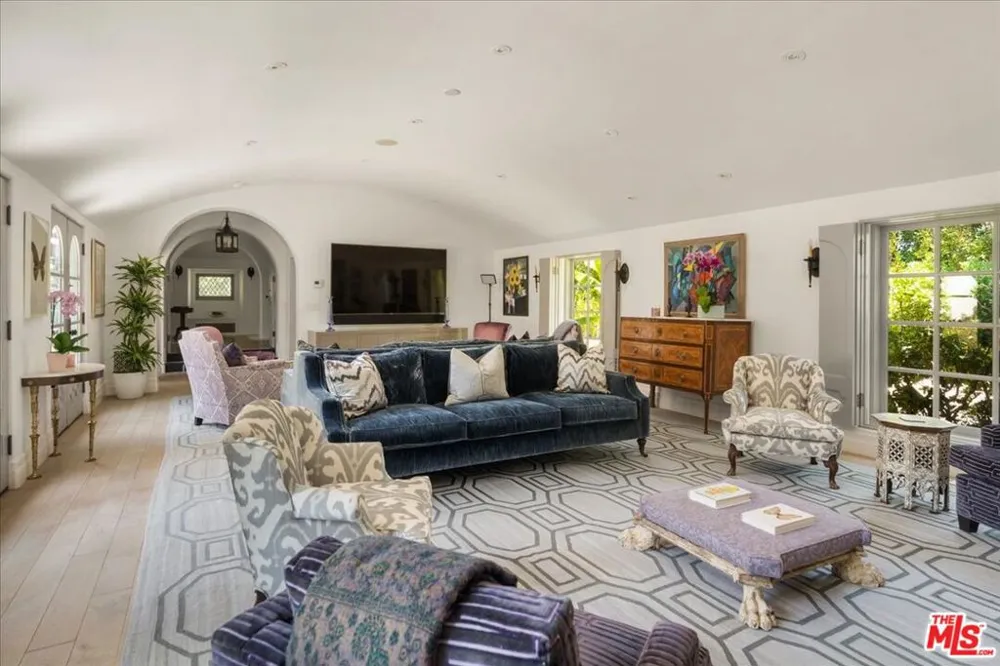 523 Beverly Drive Beverly Hills, CA 90210