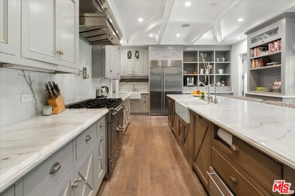 523 Beverly Drive Beverly Hills, CA 90210
