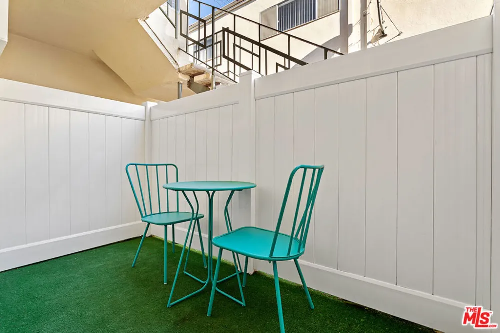 11743 Mayfield #3 Los Angeles, CA 90049