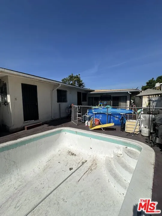 Address Not Shown Compton, CA 90221