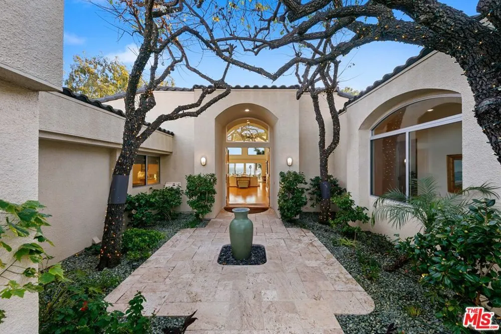 24518 Vantage Point Terrace Malibu, CA 90265
