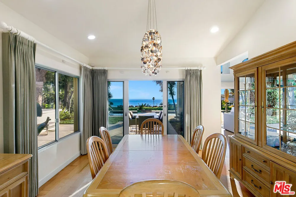 24518 Vantage Point Terrace Malibu, CA 90265