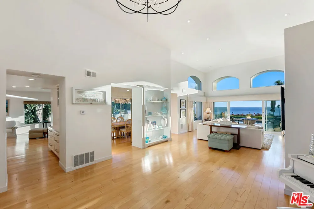 24518 Vantage Point Terrace Malibu, CA 90265