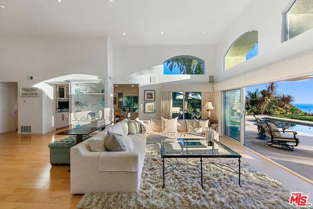 24518 Vantage Point Terrace Malibu, CA 90265
