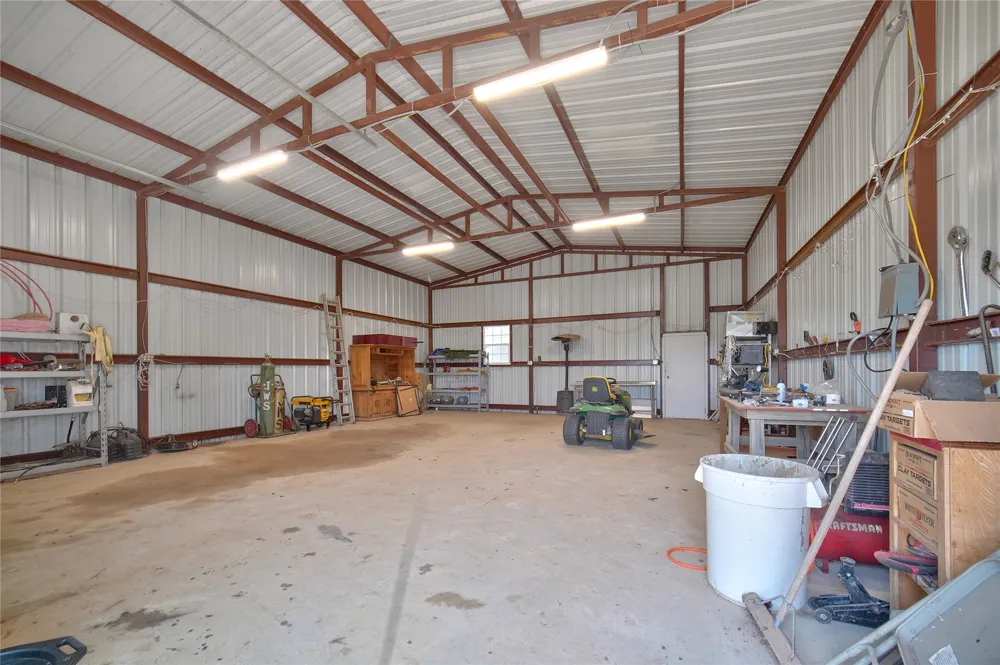 6551 Crooked Creek Road Jacksboro, TX 76458