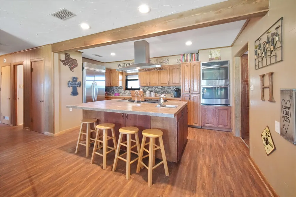 6551 Crooked Creek Road Jacksboro, TX 76458