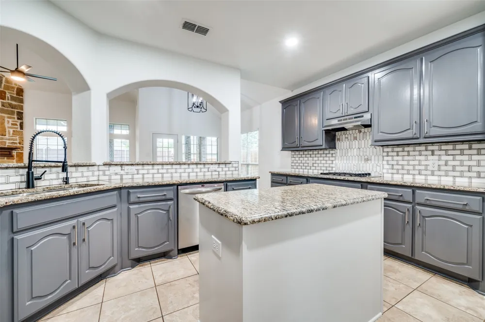 1329 Bateman Lane Celina, TX 75009
