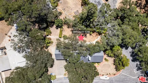 1005 Laurel Road