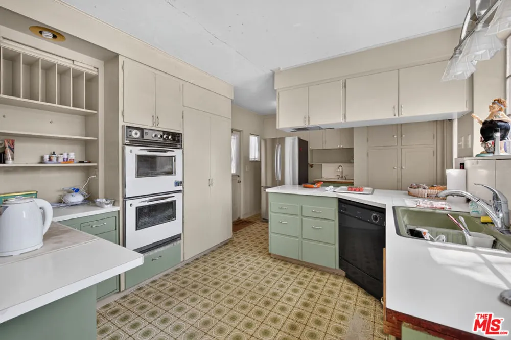 1005 Laurel Road Santa Paula, CA 93060