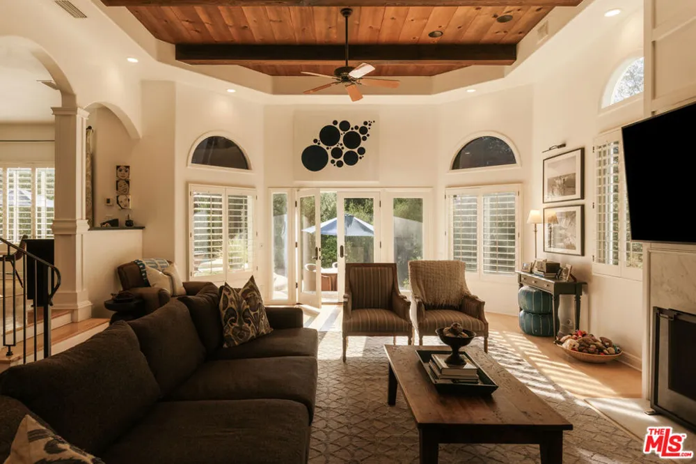 1285 Falling Star Avenue Westlake Village, CA 91362