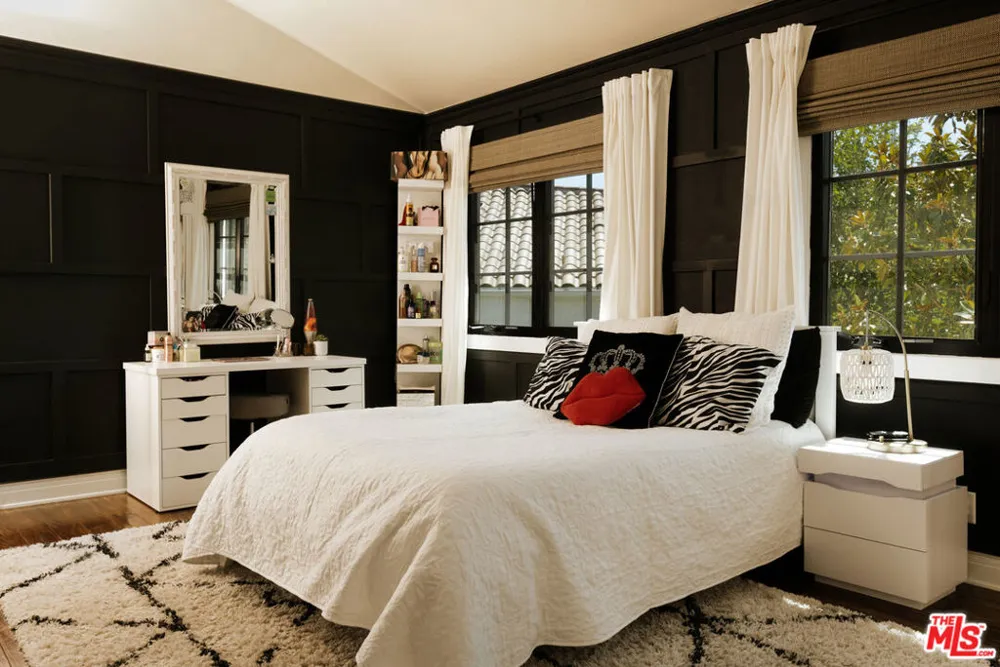 1285 Falling Star Avenue Westlake Village, CA 91362