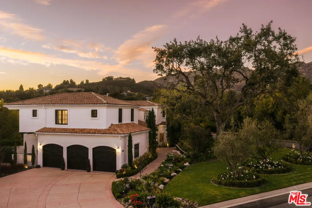 1285 Falling Star Avenue Westlake Village, CA 91362