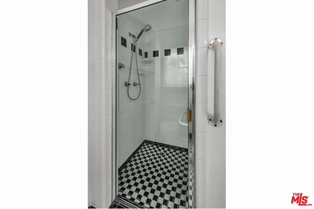 315 26th Street Santa Monica, CA 90402
