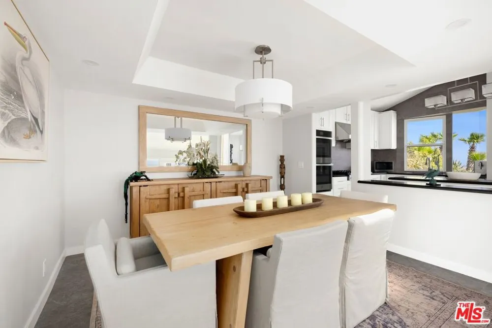 15 Vista De Catalina Laguna Beach, CA 92651