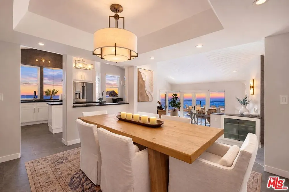 15 Vista De Catalina Laguna Beach, CA 92651